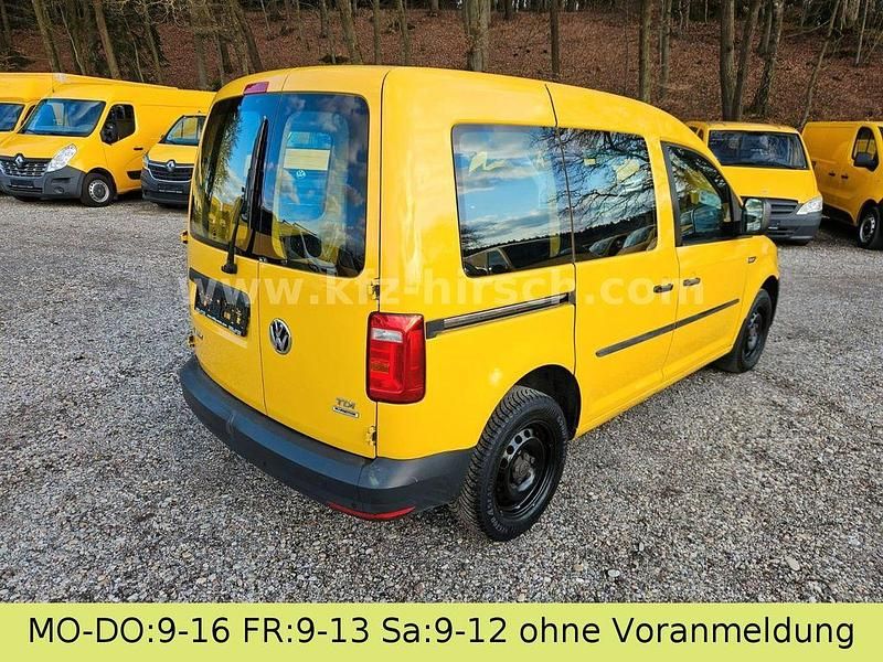Gebraucht VW Caddy 102 PS (75 kW) 2016 Gelb Van / Kleinbus