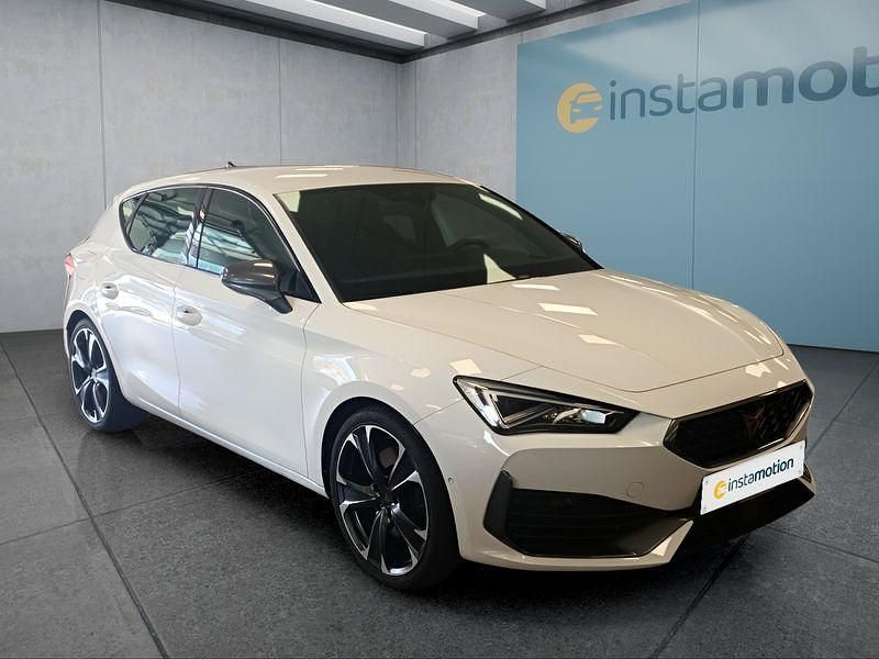 Second-hand Cupra Leon 300 CP (220 kW) 2024 Alb Hatchback