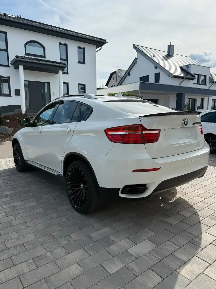 Gebraucht BMW X6 M50 381 PS (280 kW) 2013 Weiß SUV
