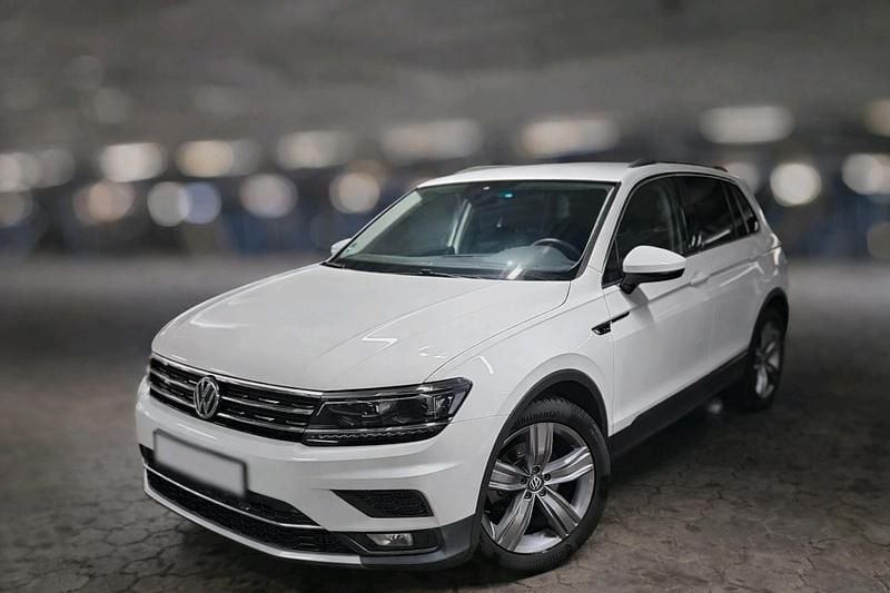 Weiß Gebraucht 2018 VW Tiguan Highline SUV | 20.790 € (Fairer Preis) - Bild 1/4