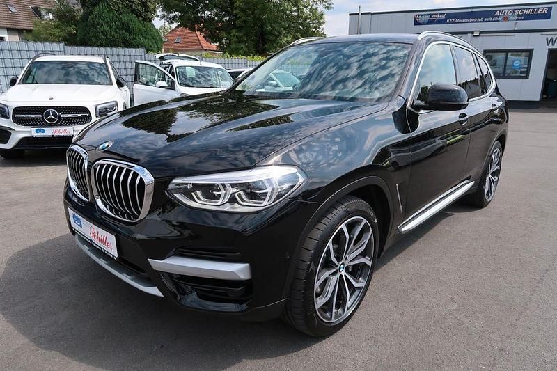 Schwarz ii/bonnet fluid black Gebraucht 2020 BMW X3 xLine SUV | 35.900 € (Fairer Preis) - Bild 1/4
