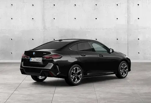 Gebraucht BMW 216 122 PS (89 kW) 2026 Schwarz Coupé