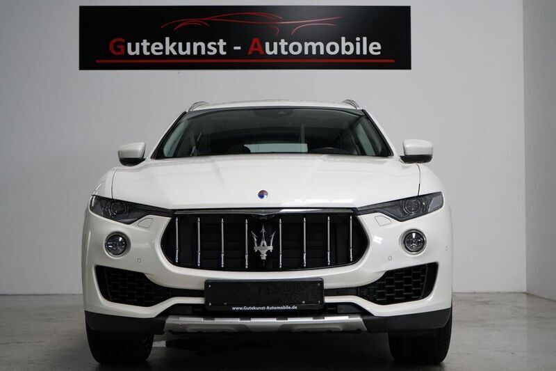 Weiß Gebraucht 2018 Maserati Levante SUV | 42.900 € (Superpreis) - Bild 1/4