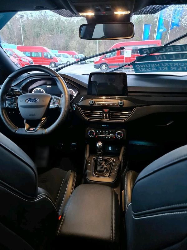 Gebraucht Ford Focus Performance Edition 280 PS (205 kW) 2019 Blau Kombi