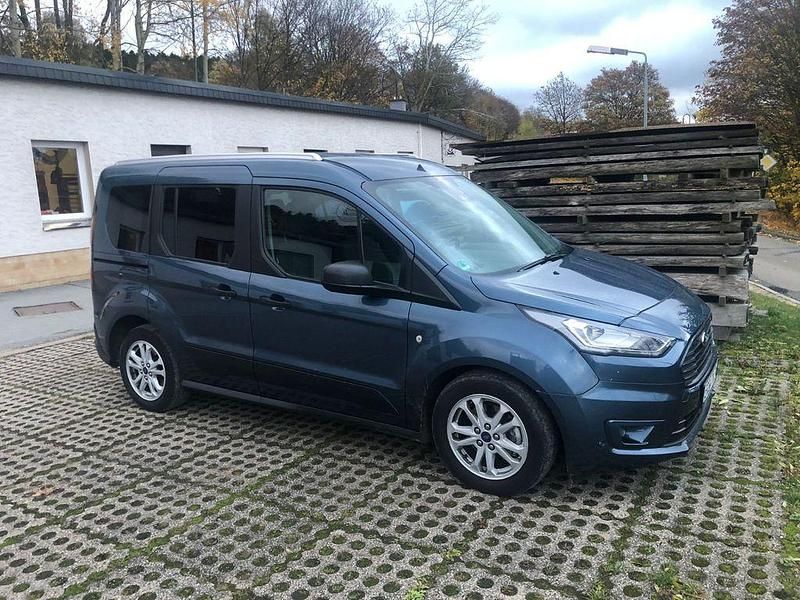 Blau Gebraucht 2019 Ford Tourneo Connect Trend Van / Kleinbus | 17.980 € (Guter Preis) - Bild 1/2