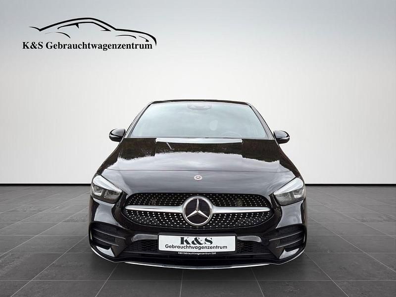 Gebraucht Mercedes B220 AMG line 190 PS (139 kW) 2020 Schwarz Van / Kleinbus