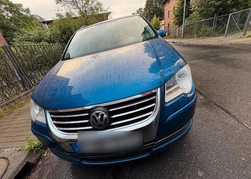 Gebraucht VW Touran 140 PS (102 kW) 2007 Blau Van / Kleinbus