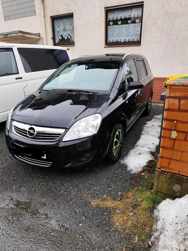 Gebraucht Opel Zafira 115 PS (84 kW) 2009 Schwarz Van / Kleinbus