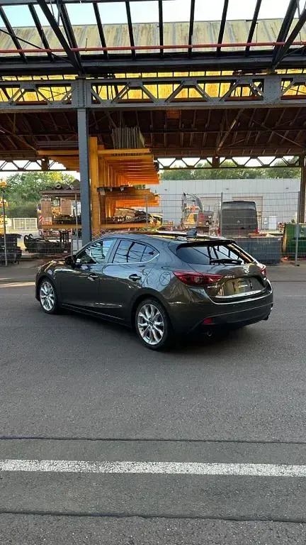 Gebraucht Mazda 3 Sports-Line 120 PS (88 kW) 2014 Braun Limousine