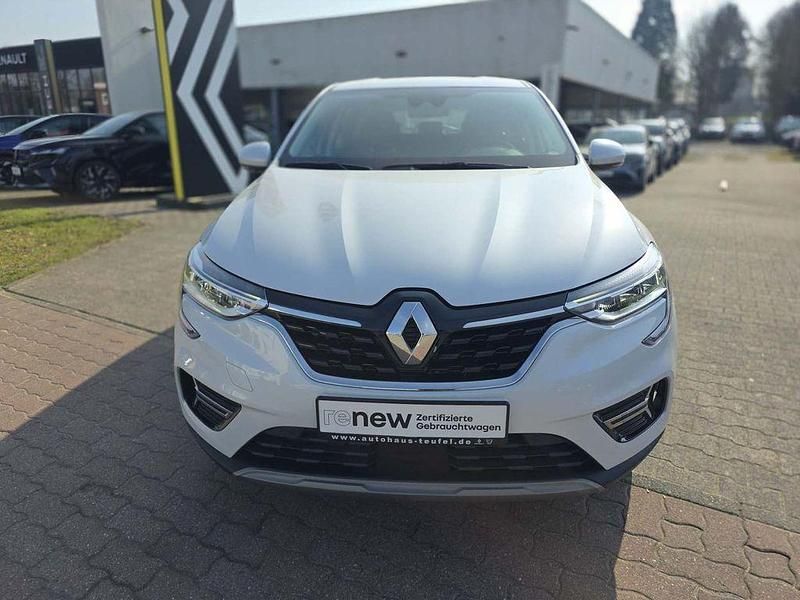 Gebraucht Renault Arkana Equilibre 140 PS (102 kW) 2023 Weiß SUV