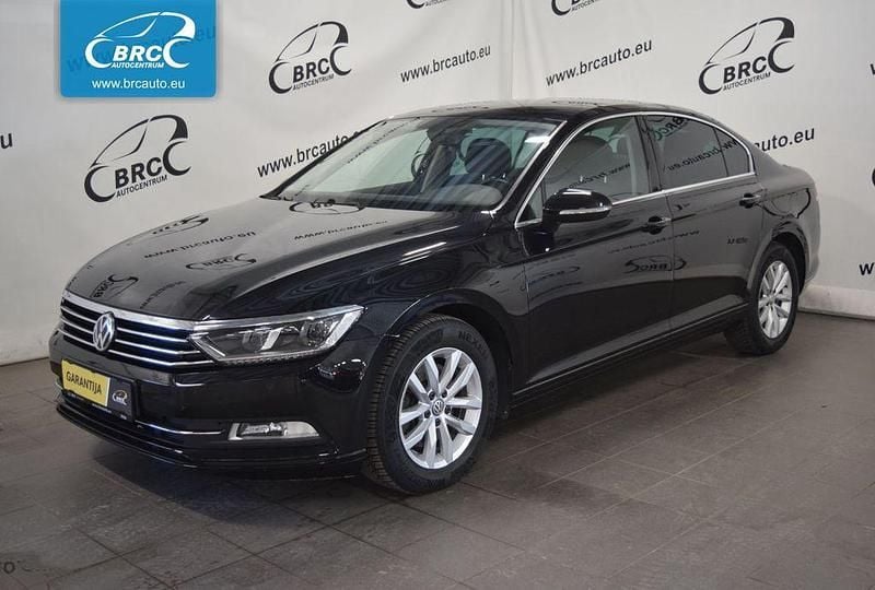 Schwarz Gebraucht 2019 VW Passat Limousine | 13.900 € (Superpreis) - Bild 1/4