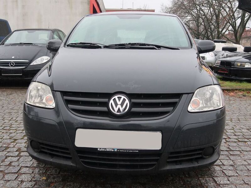 Uranograu Gebraucht 2009 VW Fox Refresh Kleinwagen | 2.990 € (Teuer) - Bild 1/4