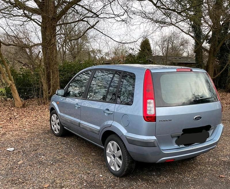 Gebraucht Ford Fusion 80 PS (58 kW) 2007 Grau Kleinwagen