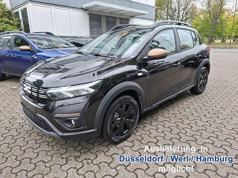 Perlmuttschwarz metallic Neu 2025 Dacia Sandero Extreme Kleinwagen | 21.580 € (Fairer Preis) - Bild 1/3