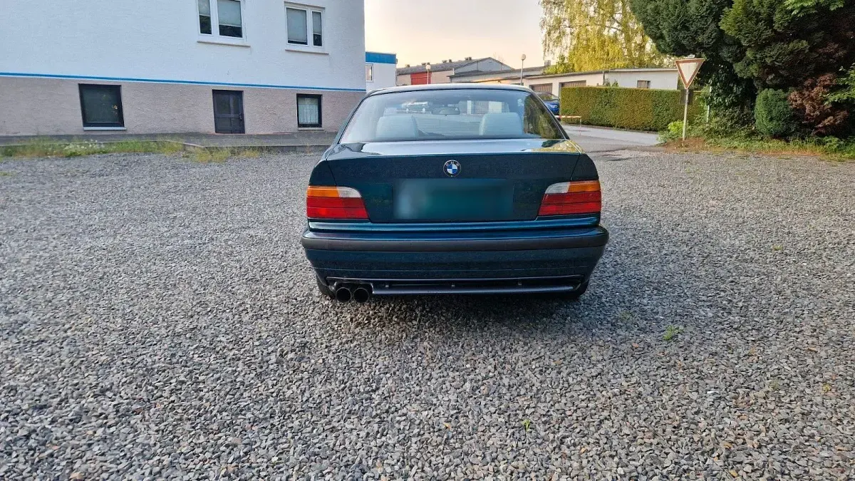 Gebraucht BMW 320 Performance 150 PS (110 kW) 1995 Grün Coupé