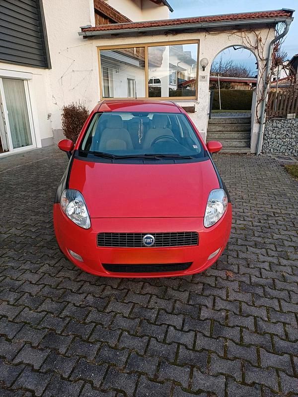 Rot Gebraucht 2006 Fiat Punto Kleinwagen | 2.450 € (Fairer Preis) - Bild 1/4