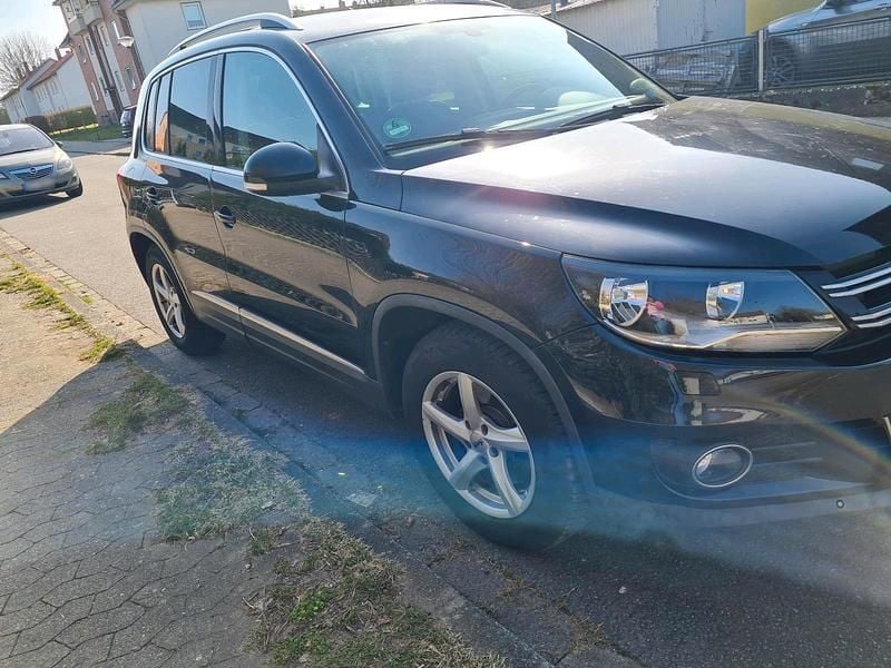 Gebraucht VW Tiguan 140 PS (102 kW) 2014 Schwarz SUV