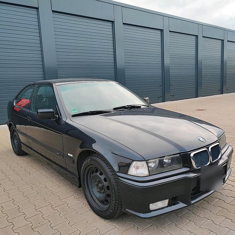 Schwarz Gebraucht 1998 BMW 323 Compact M Sport Kleinwagen | 6.350 € (Teuer) - Bild 1/4