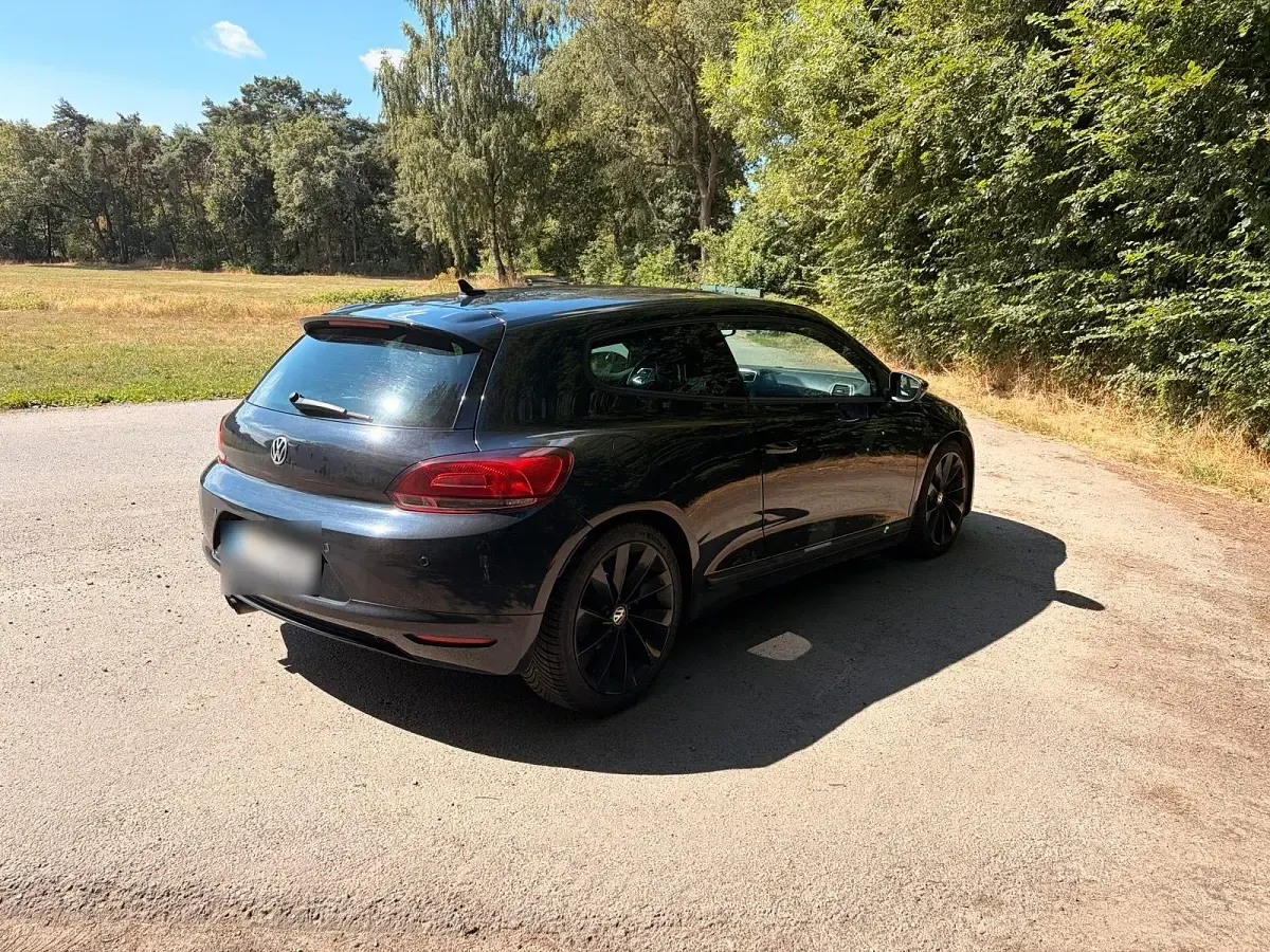 Gebraucht VW Scirocco 140 PS (102 kW) 2011 Schwarz Coupé