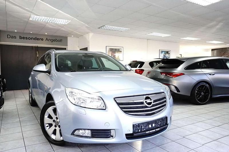Gebraucht Opel Insignia 179 PS (131 kW) 2012 Silber Kombi