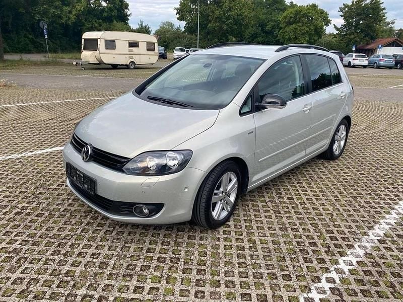 Gebraucht VW Golf VII Match 122 PS (89 kW) 2012 Silber Limousine