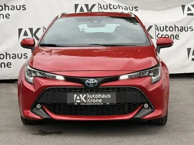 Gebraucht Toyota Corolla Business Edition 184 PS (135 kW) 2022 Rot Limousine