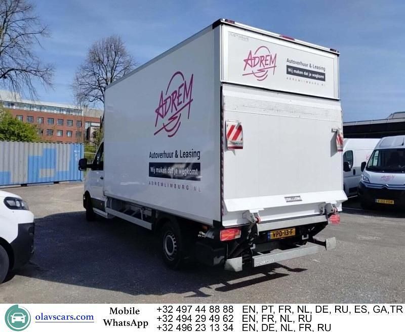 Second-hand VW Crafter 102 CP (75 kW) 2022 Alb Van