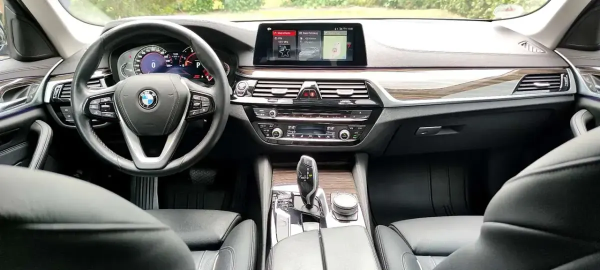 Gebraucht BMW 520 Luxury Line 190 PS (139 kW) 2018 Schwarz Limousine
