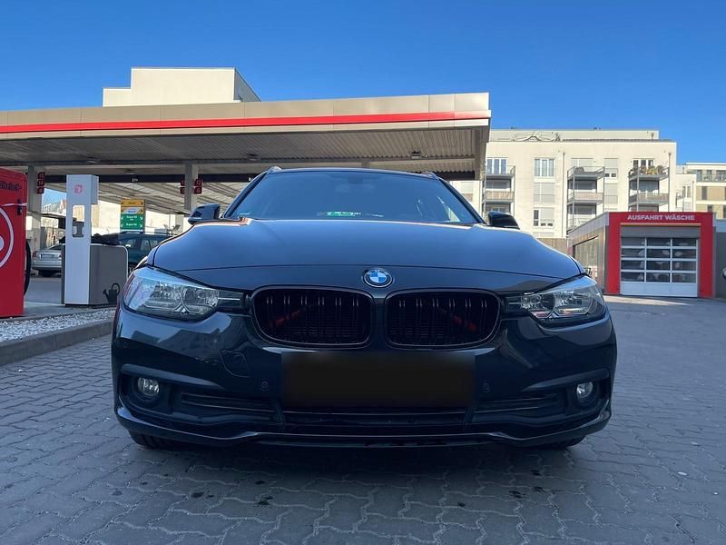 Gebraucht BMW 318 150 PS (110 kW) 2016 Schwarz Kombi