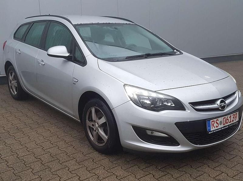 Grau Gebraucht 2014 Opel Astra Selection Kombi | 2.999 € (Superpreis) - Bild 1/4