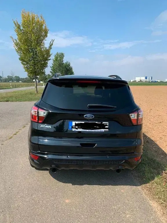 Gebraucht Ford Kuga ST-Line 179 PS (131 kW) 2018 Schwarz SUV