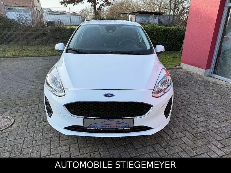 Gebraucht Ford Fiesta Cool & Connect 75 PS (55 kW) 2022 Weiß Kleinwagen