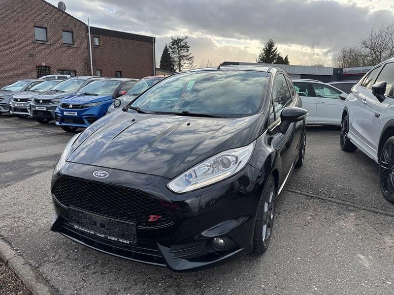 Gebraucht Ford Fiesta ST 182 PS (133 kW) 2015 Schwarz Kleinwagen
