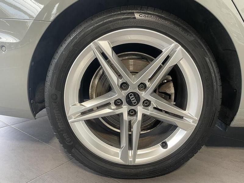 Gebraucht Audi A4 S-Line 204 PS (150 kW) 2022 Quantumgrau Kombi