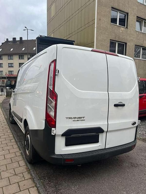 Gebraucht Ford Transit Custom 125 PS (91 kW) 2016 Frostweiß Van / Kleinbus