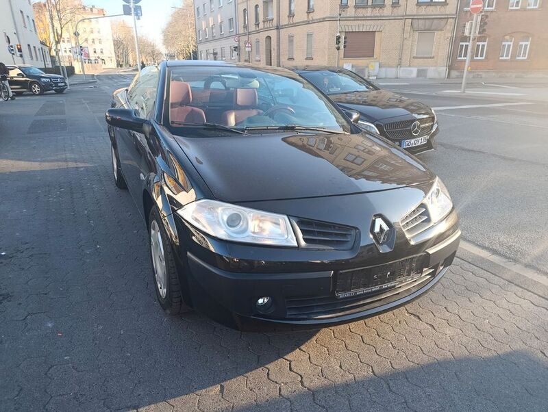 Schwarz Gebraucht 2006 Renault Mégane Cabriolet Cabrio | 3.699 € (Etwas zu teuer) - Bild 1/4