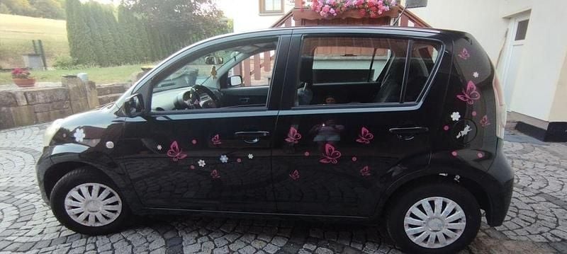 Schwarz Gebraucht 2010 Subaru Justy Kleinwagen | 1.950 € (Fairer Preis) - Bild 1/4