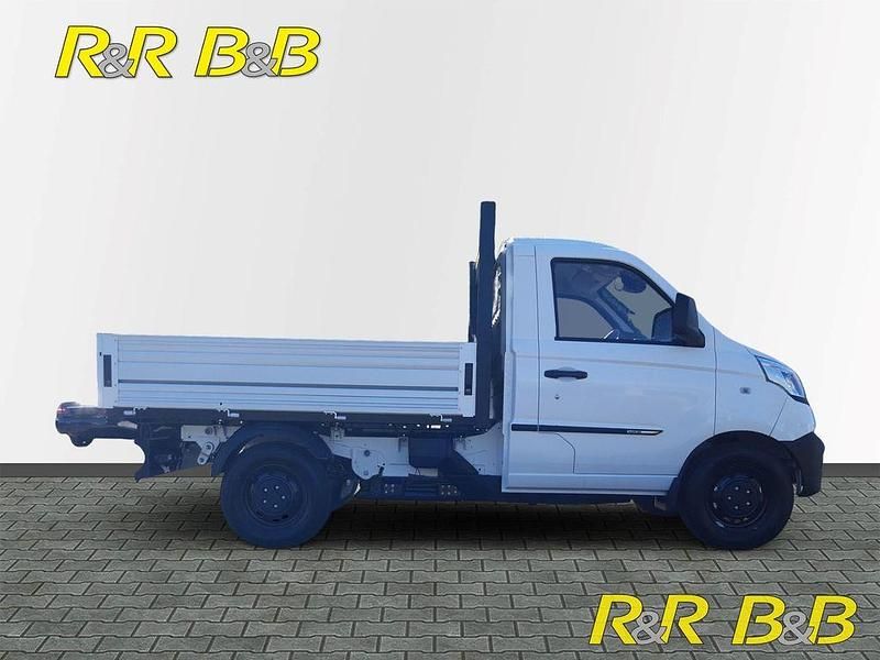 Neu Piaggio Porter 150 kW (204 PS) 2025 Weiss Kombi