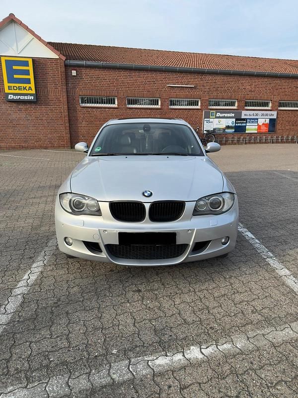Silber Gebraucht 2007 BMW 120 M Sport Kleinwagen | 4.800 € (Fairer Preis) - Bild 1/4