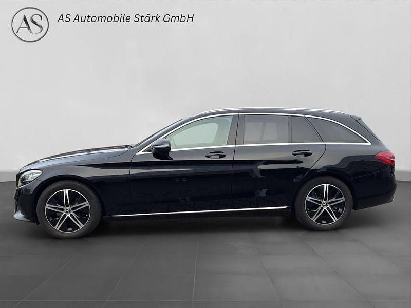Gebraucht Mercedes C200 Avantgarde 184 PS (135 kW) 2020 Schwarz Limousine