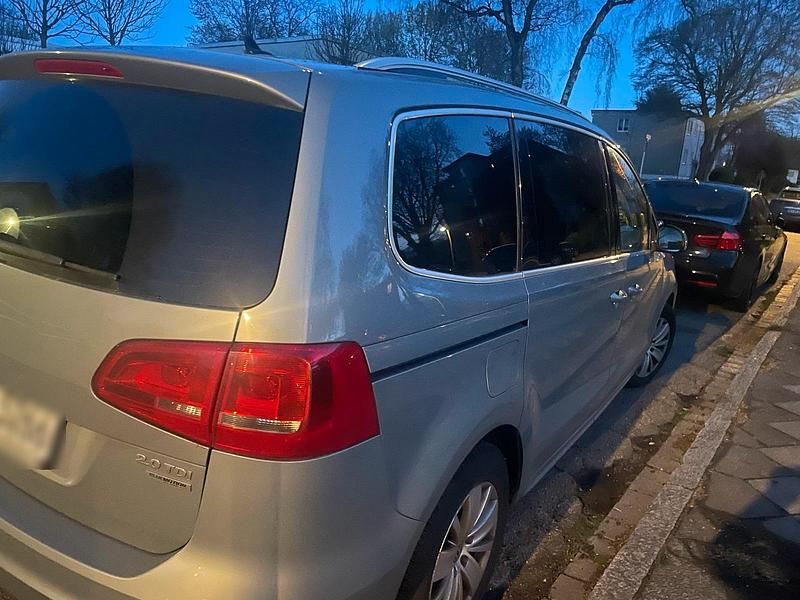 Gebraucht VW Sharan Highline 184 PS (135 kW) 2011 Blau Van / Kleinbus