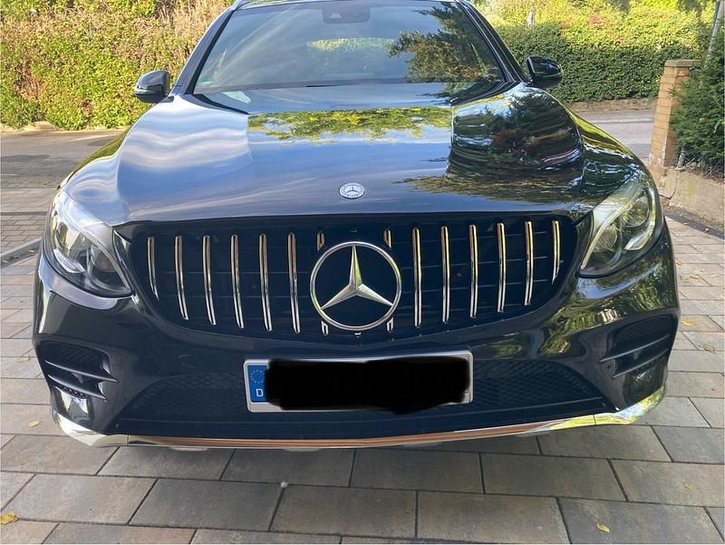 Schwarz Gebraucht 2015 Mercedes E250 SUV | 29.999 € - Bild 1/4