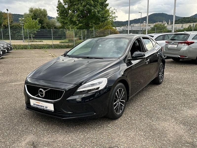 Schwarz Gebraucht 2019 Volvo V40 Kombi | 14.280 € (Fairer Preis) - Bild 1/4