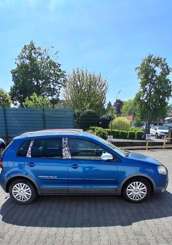 Blau Gebraucht 2008 VW Polo Cross Kleinwagen | 1.850 € (Fairer Preis) - Bild 1/3