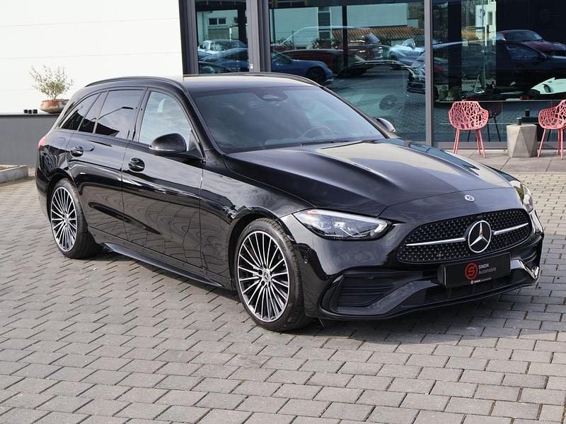 Gebraucht Mercedes C300 AMG line 265 PS (194 kW) 2023 Obsidianschwarz  metalliclack Kombi