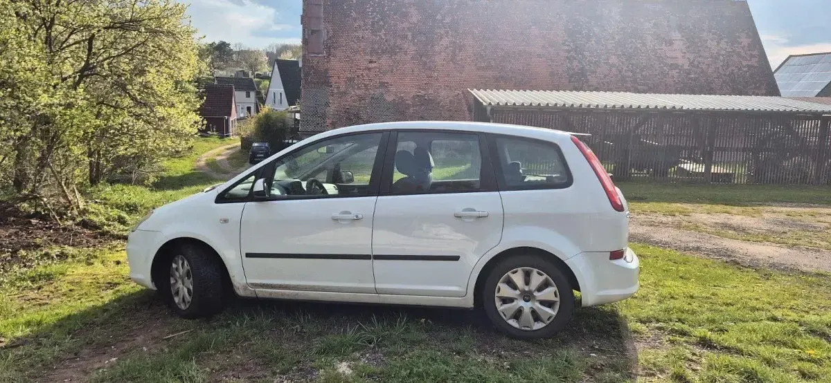 Używany Ford C-MAX Ambiente 90 KM (66 kW) 2010 Biały Minivan