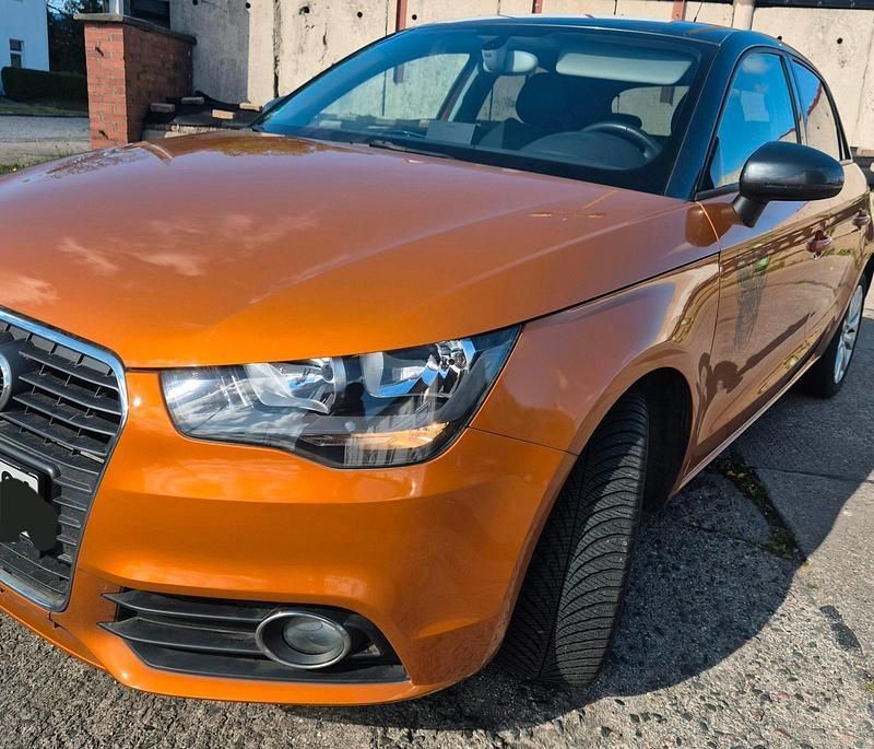 Orange Gebraucht 2013 Audi A1 Comfort Kleinwagen | 10.150 € (Guter Preis) - Bild 1/4