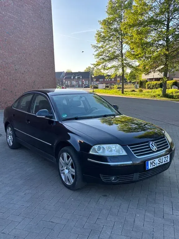 Second-hand VW Passat 150 CP (110 kW) 2004 Negru Berlinǎ