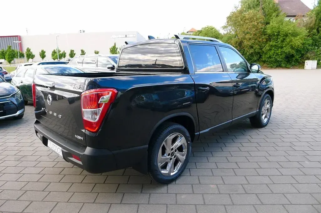 Używany KGM Musso 201 KM (147 kW) 2025 Czarny Pickup