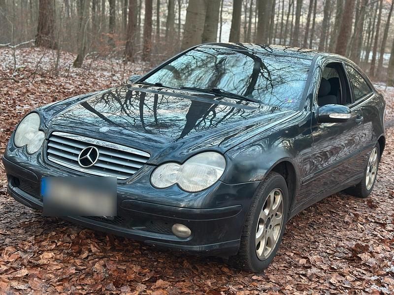 Gebraucht Mercedes C220 150 PS (110 kW) 2001 Schwarz Coupé